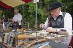 4C7B59D1-ED43-4EAA-9D12-3785A1FA5A49