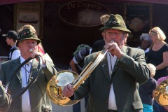 F6568947-AB60-4070-9F5F-0CEA8C131406